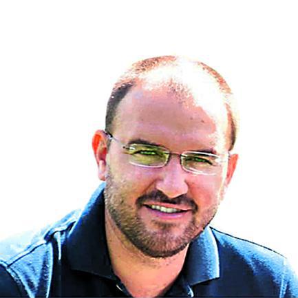 La pelota está manchada