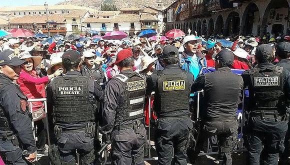 Sutep vuelve a tomar la Plaza de Armas del Cusco y advierte que mañana impedirá Inti Raymi  (VIDEO)