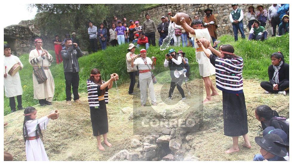 ​Sacerdotes andinos rinden culto al agua en complejo arqueológico de Huancayo (FOTOS)