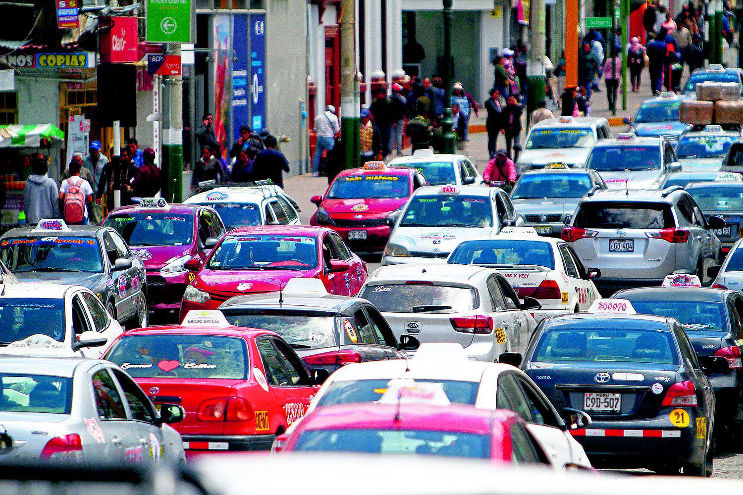 Autos colectivos de Huancayo  podrán renovar autorización