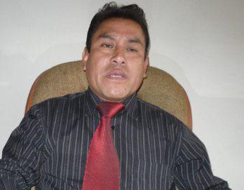 Ugel trabaja con equipos prestados