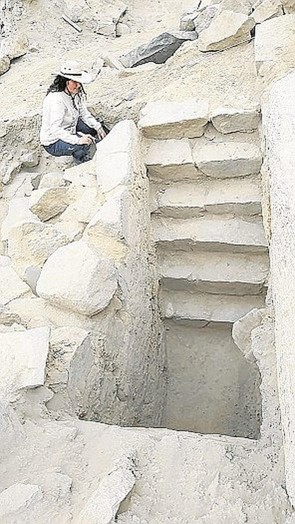Descubren escalera de 4 mil años de antigüedad en Sechín (FOTOS)