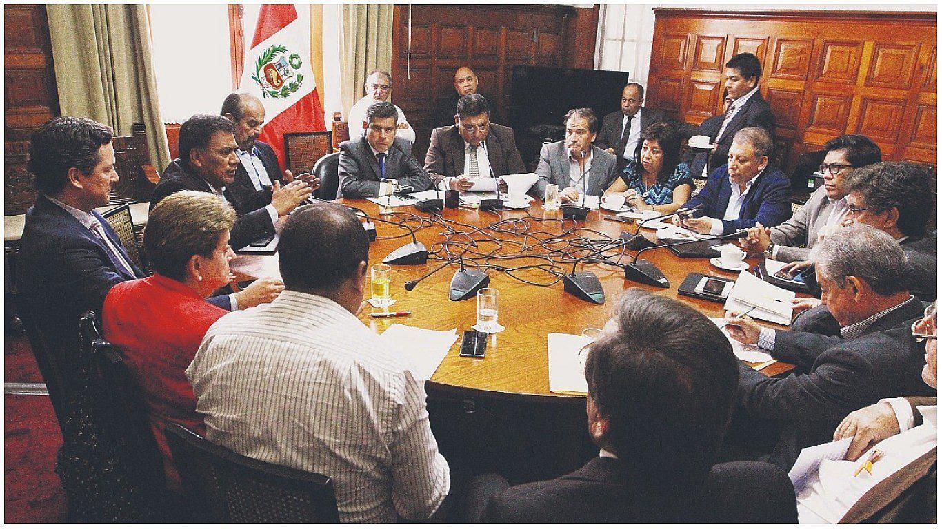 El Congreso pedirá a la Corte-IDH aclarar fallo sobre magistrados del TC