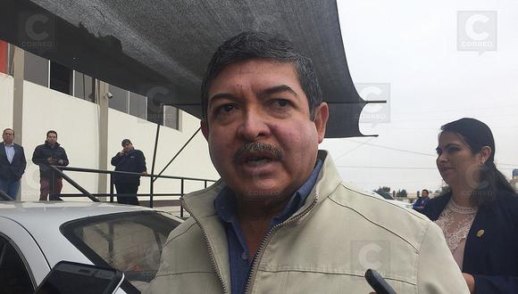 Gobernador Jiménez presentará libro sobre oportunidades de Tacna