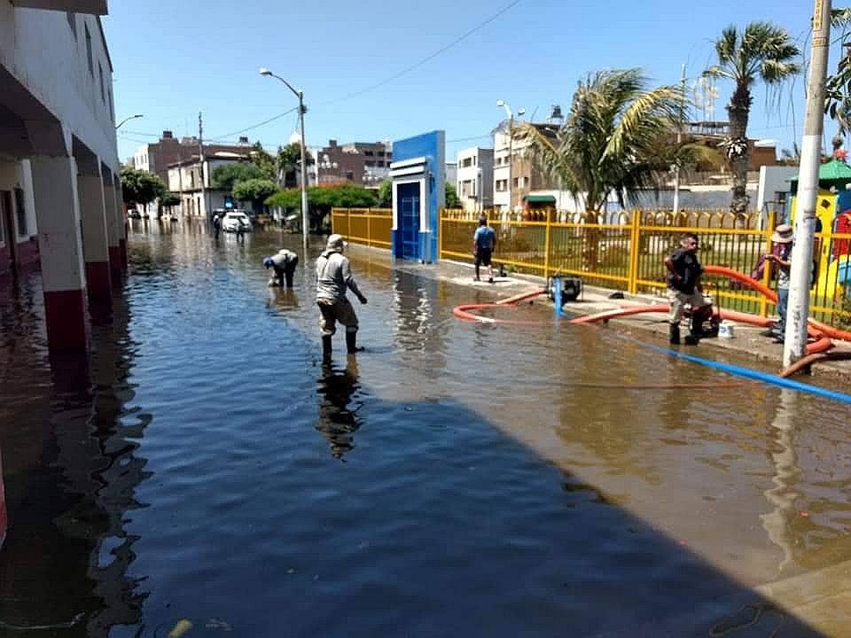 Aún no determinan daños en Pacasmayo por desborde de un canal 