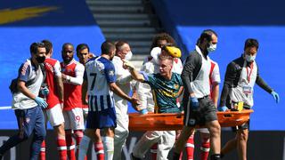 Leno sufre terrible lesión en la rodilla y culpa a jugador rival (VIDEO)