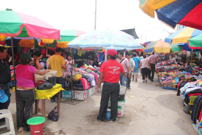 Ambulantes del Mercado Modelo evitarán desalojo