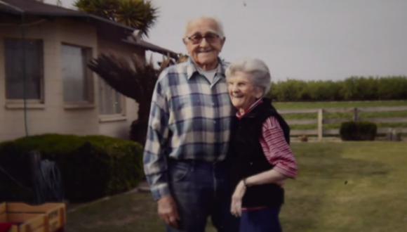 ​Mueren cogidos de la mano tras 67 años de amor