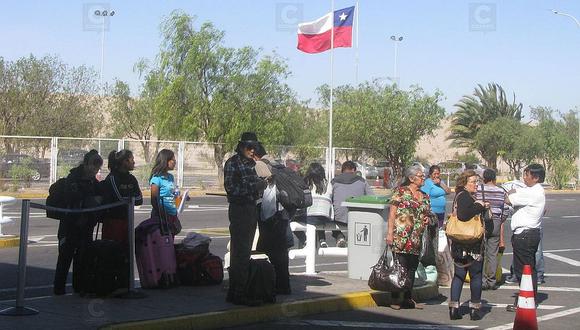 Paro de Aduanas restringe transito de turistas en la frontera entre Perú y Chile