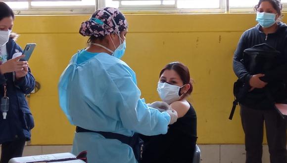En los centros de vacunación de los 11 distritos de la provincia de Trujillo, desde las 9:00 de la mañana a 7:00 de la noche. (Foto: Deyvi Mora)