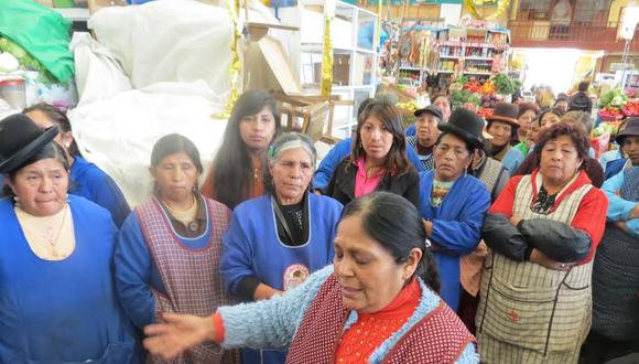 Juliaca: Comerciantes de Micaela Bastida aceptan ordenamiento de sus puestos