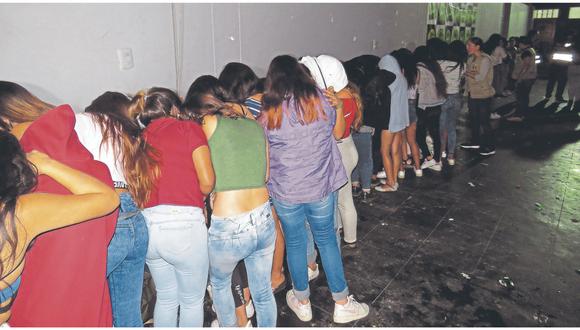 La Policía intervino fiesta donde 38 personas, entre 13 y 17 años, tomaban licor pese a estar en estado de emergencia.