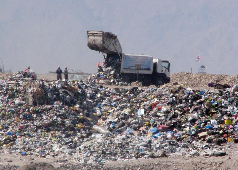 Tacna acumula a diario 281 toneladas de basura