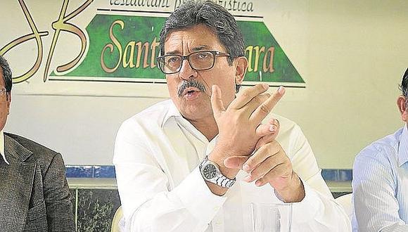  Apra: ​Enrique Cornejo denuncia interferencias al interior de su partido