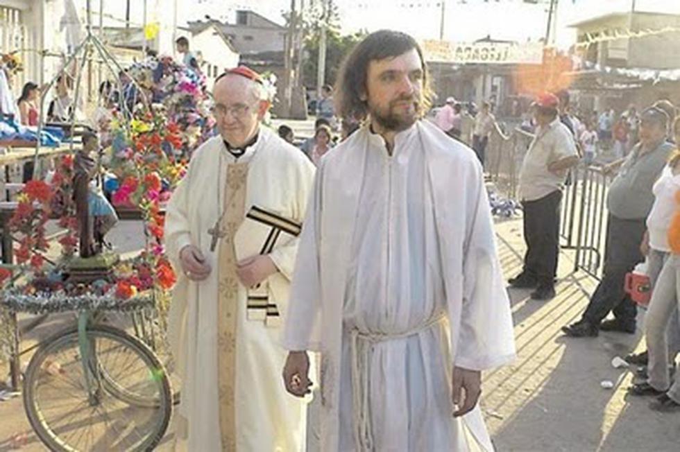 Papa Francisco celebró misa ante el Señor de los Milagros y fieles peruanos