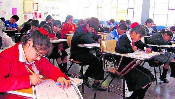 Chimbote: Estudiantes de más de 600 colegios estudiaron en sábado