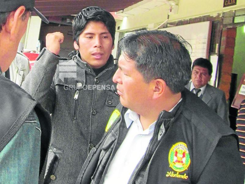 Vigilante de Coca Cola mata a su 'amigo' por dinero