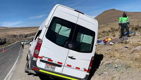 Accidente en vía Arequipa - Puno deja cuatro muertos y 12 heridos (VIDEO)