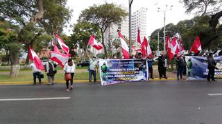 Protestan en Lima por vacunas para trabajadores ediles de Trujillo