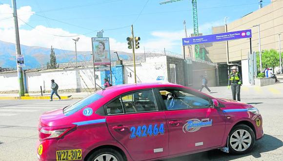 Semáforos malogrados  causan confusión en vías de Huancayo