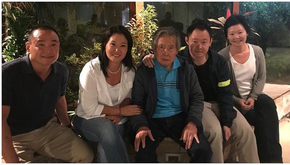 Alberto Fujimori se reúne con sus hijos tras salir en libertad