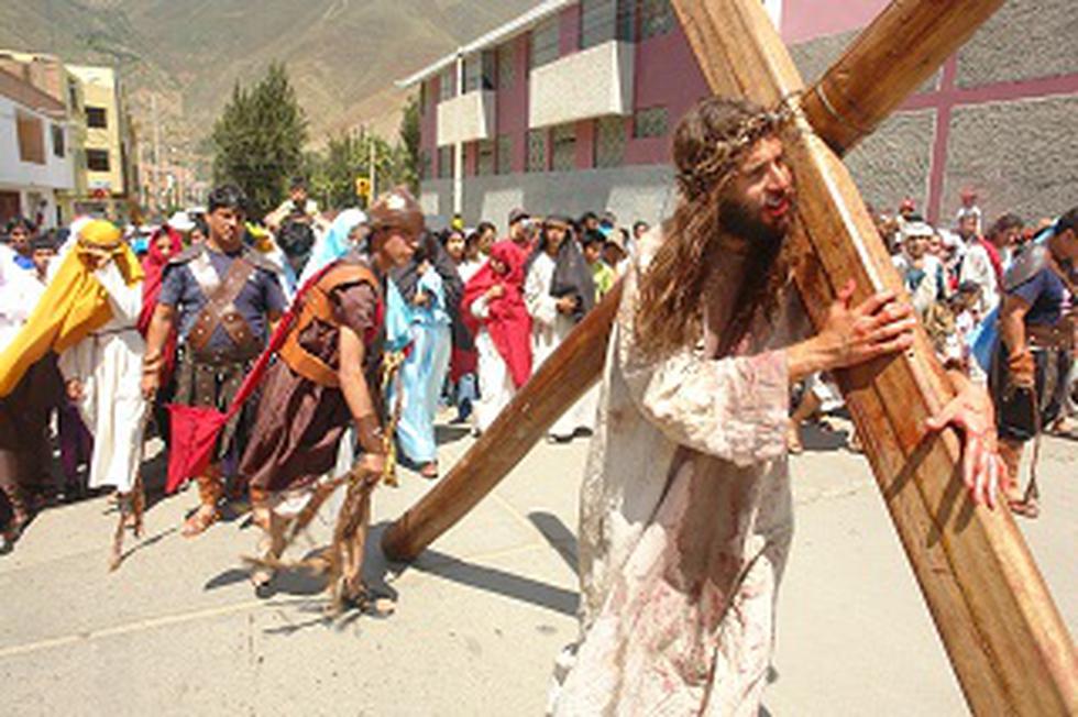 Tres mil asistentes en Via Crucis de Huánuco