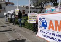 500 microempresarios protestan  por licencias de funcionamiento 