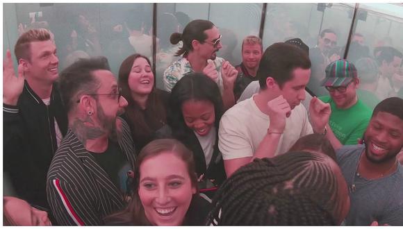 Los Backstreet Boys sorprenden a fans en ascensor y cantan (VIDEO)