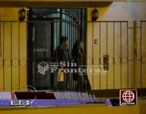 Arequipa: Descubren a sacerdote cuando salía de un hostal 