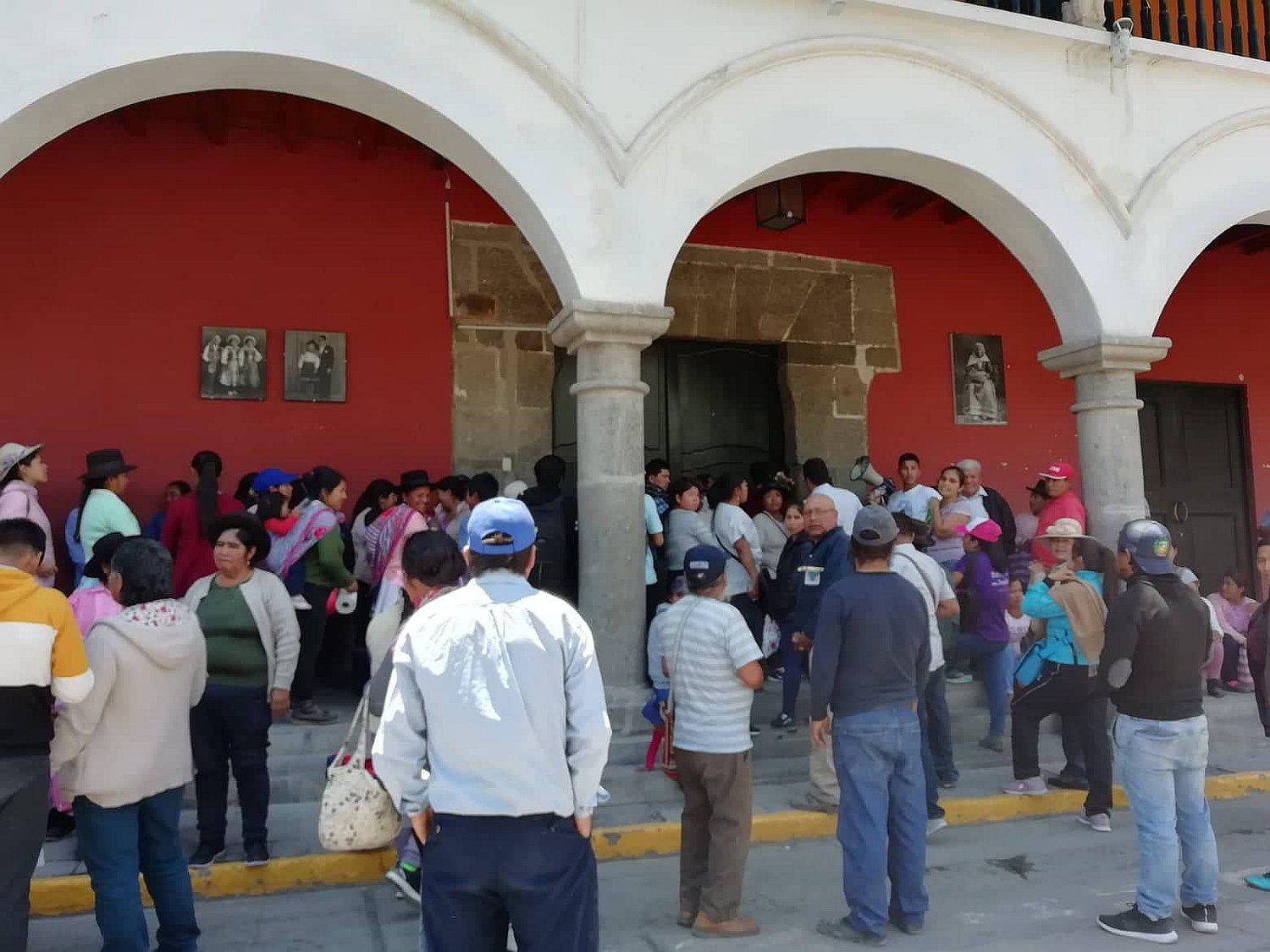 Exigen por obras de saneamiento y pistas en la zona de Warpapichu