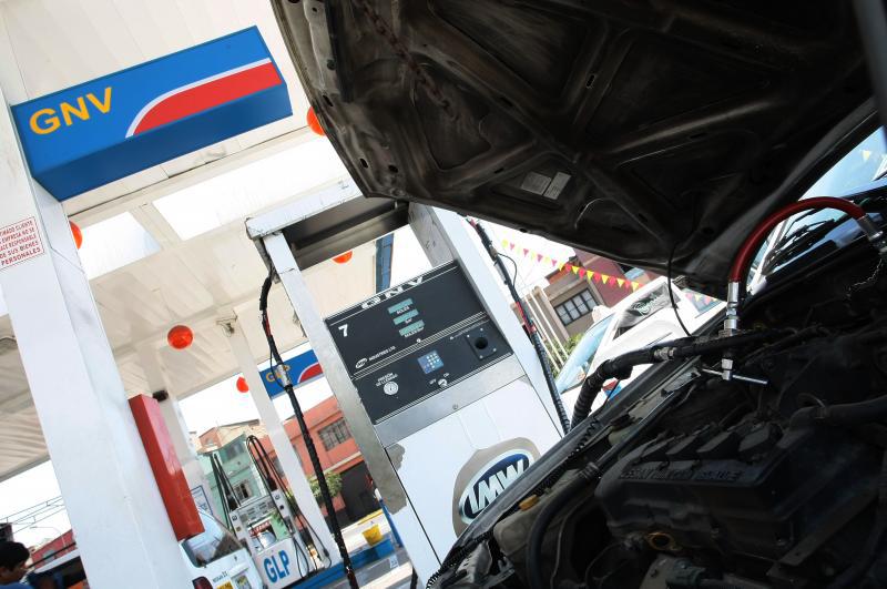 Grifos bajan precio del GNV en 6.7%