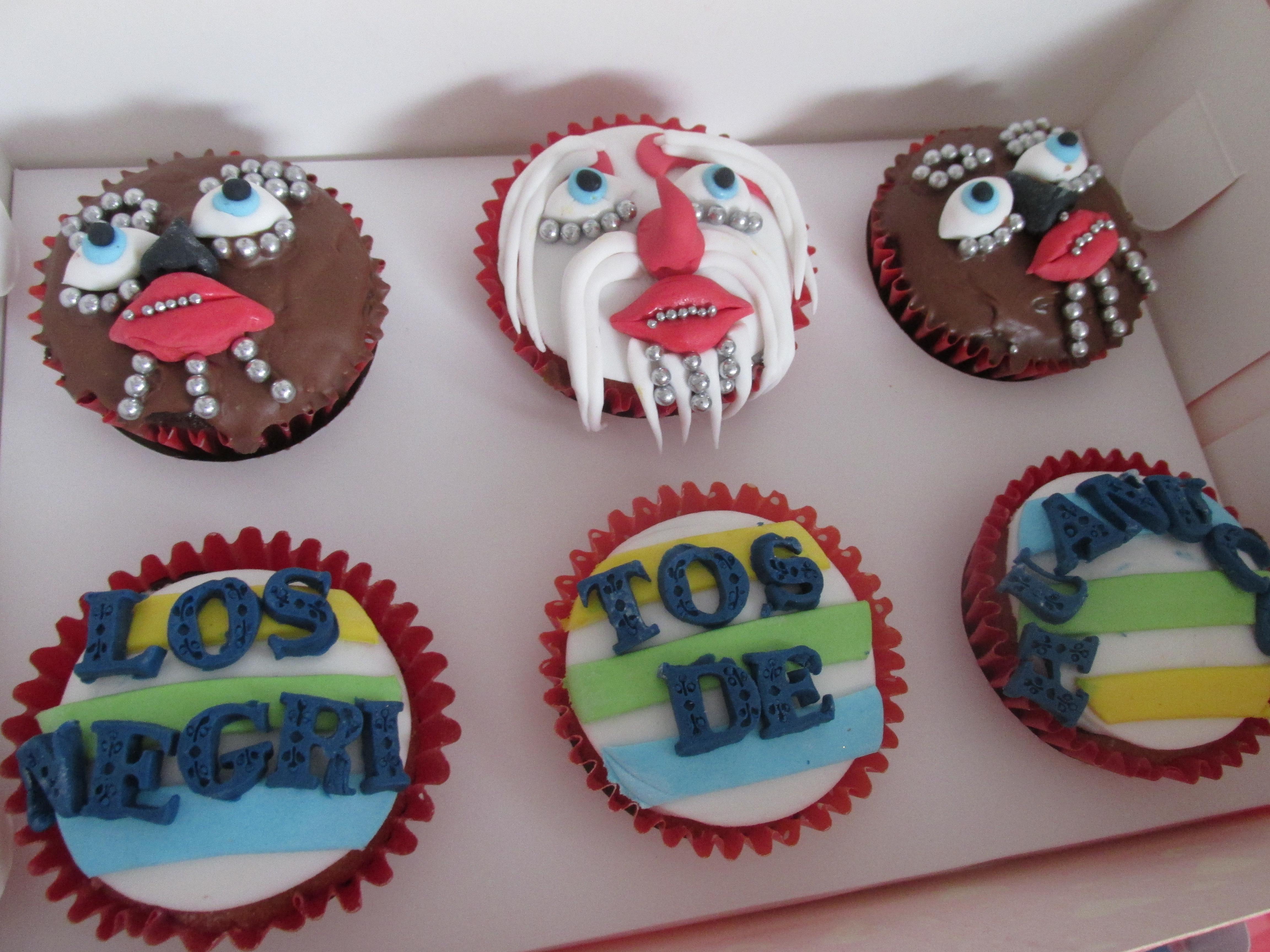 ​Cupcakes con diseños de los negritos y corochanos