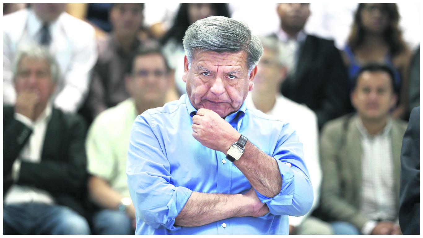 César Acuña: Desesperación y angustia en las huestes de líder de APP