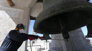 Repique de campanas en Arequipa por inicio del mes del Bicentenario de la Independencia
