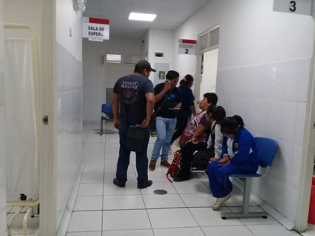 Doce alumnos de primaria se intoxican con leche y cereal de Qali Warma