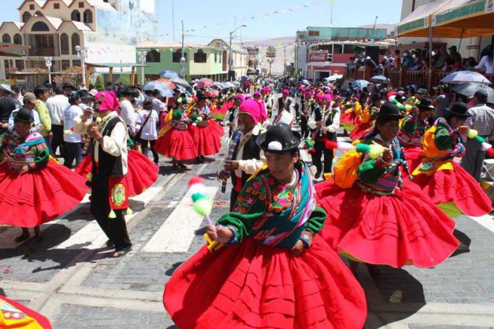 Locumba cerró los carnavales con vistoso pasacalle