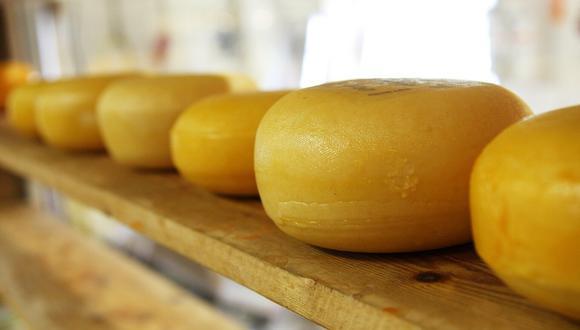 “Cuando hablamos de queso en perú, consideremos que la mitad proviene de pequeños y medianos productores, la mayoría de empresas familiares y hasta con su propio rebaño”
