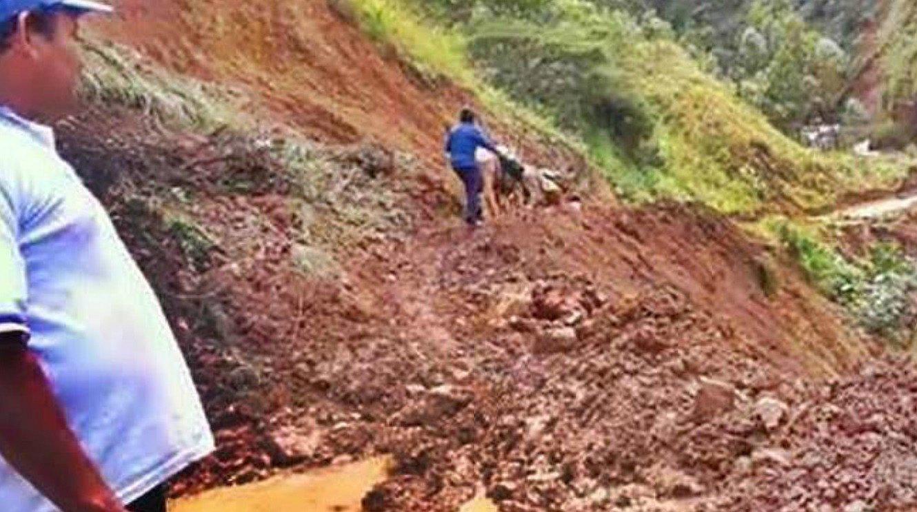 Otuzco: Huaico destruye carretera y aisla a pueblos de Huaranchal 