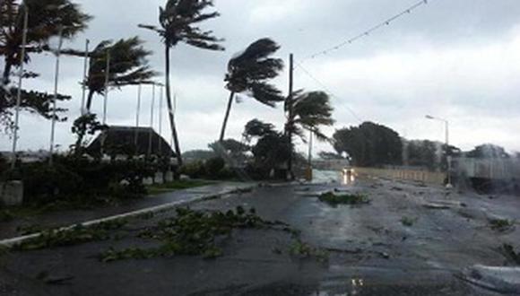 Ciclón "Evan" va a Fiyi tras dejar 3 muertos en Samoa