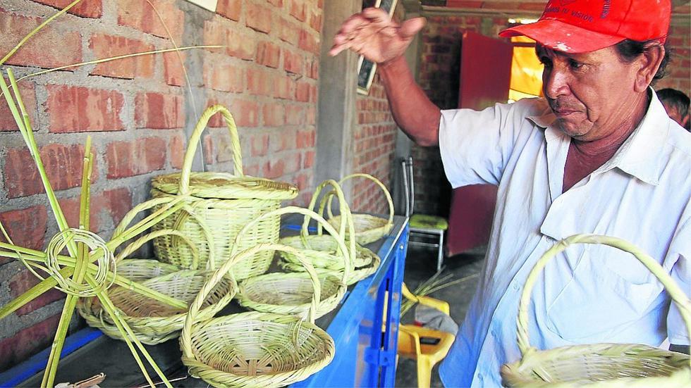 Piurano convierte el carrizo en obras de arte