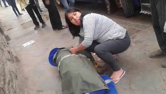 Un fallecido tras impacto de locomotora contra bus en Cusco (VIDEO) 
