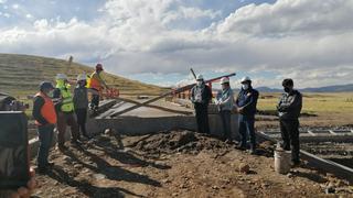 Construyen puente carrozable en Lampa