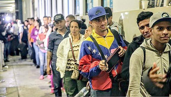 Promueven ordenanza para sancionar a empresas que despidan peruanos para contratar extranjeros 