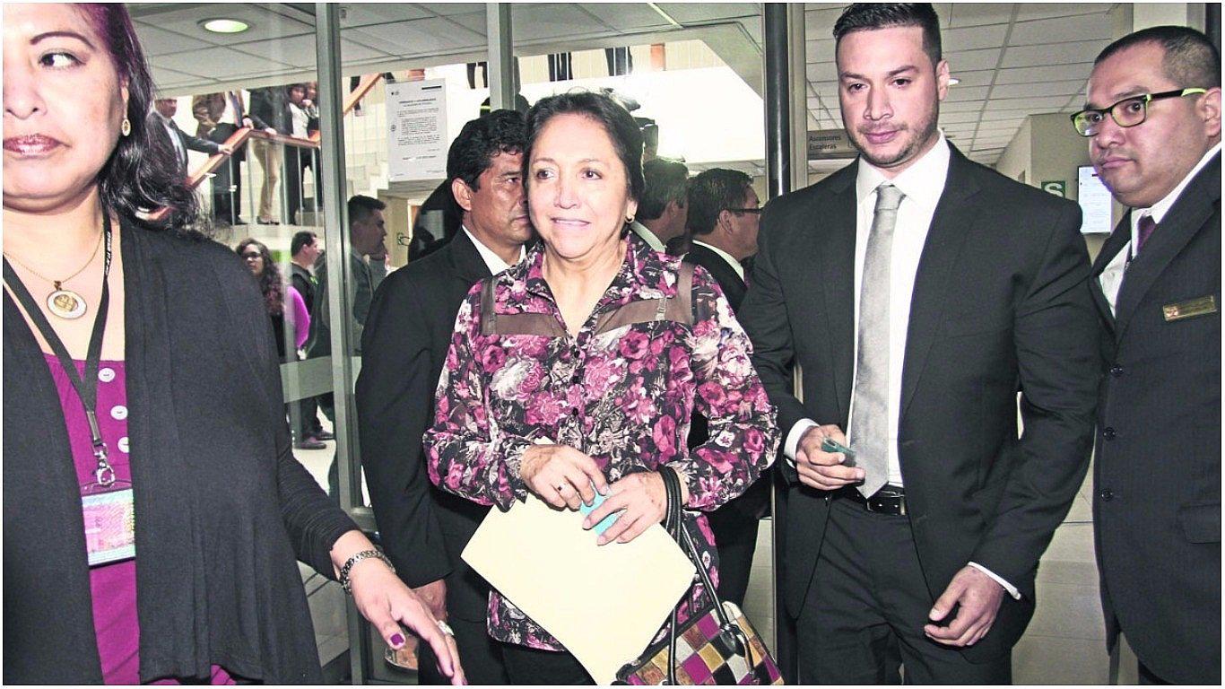 La madre de Nadine Heredia regresará al país este sábado