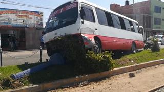 Bus de transporte público de la ruta 1 se despista en Gregorio Albarracín