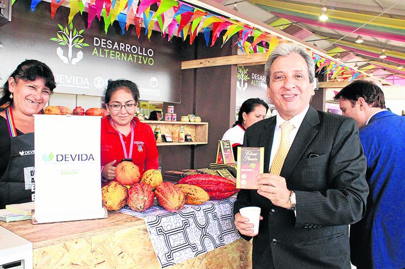 Chocolate del poblado Bella, de la chacra a Lima, París y al mundo