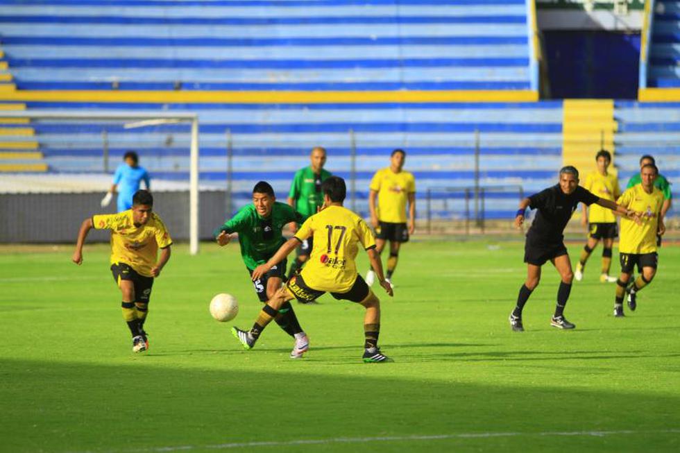 Huracán aplasta por 8 a 0 a Mariscal Nieto de Ilo