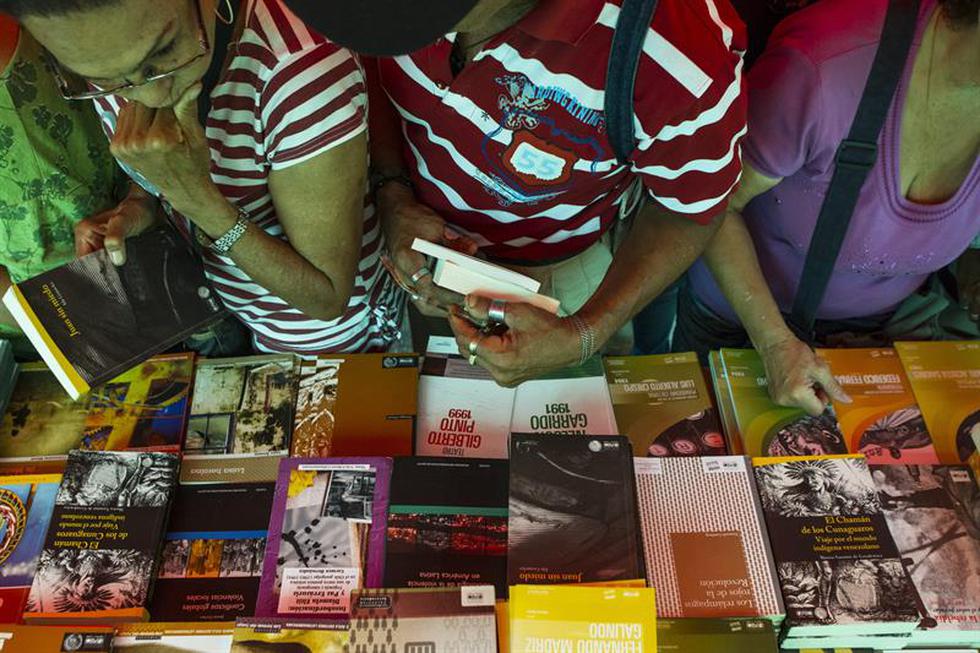 Día del Libro: Colombia y Venezuela rinden homenaje a Gabo con lecturas y libros (FOTOS)