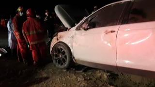 Tragedia en Piura: Despiste de un automóvil deja tres muertos y un herido (VIDEO)