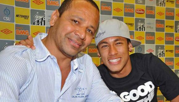 Padre de Neymar será interrogado por fichaje de su hijo 